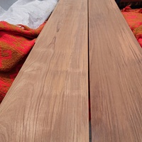 チーク　陳列棚