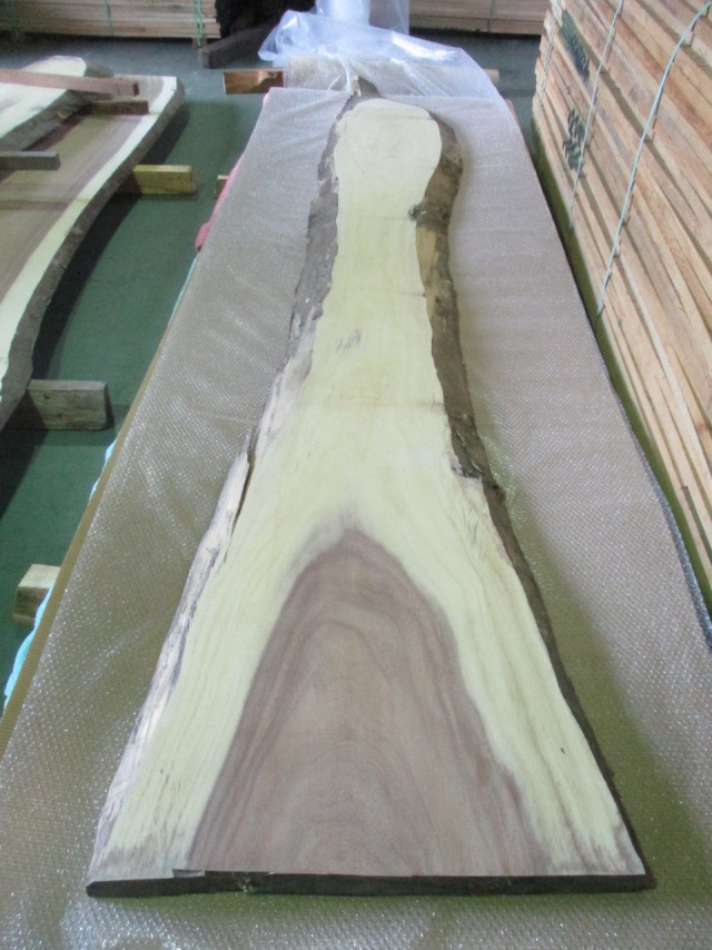 モンキーポッド　一枚板