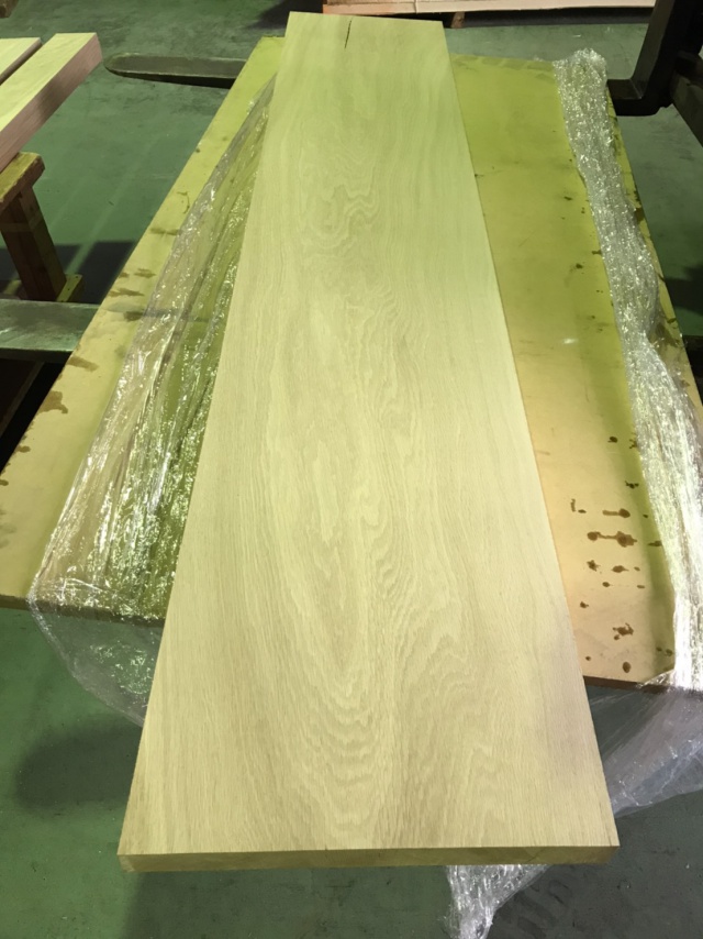 楢（ナラ）　一枚板