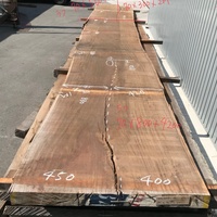 アサメラ　テーブルとカウンター