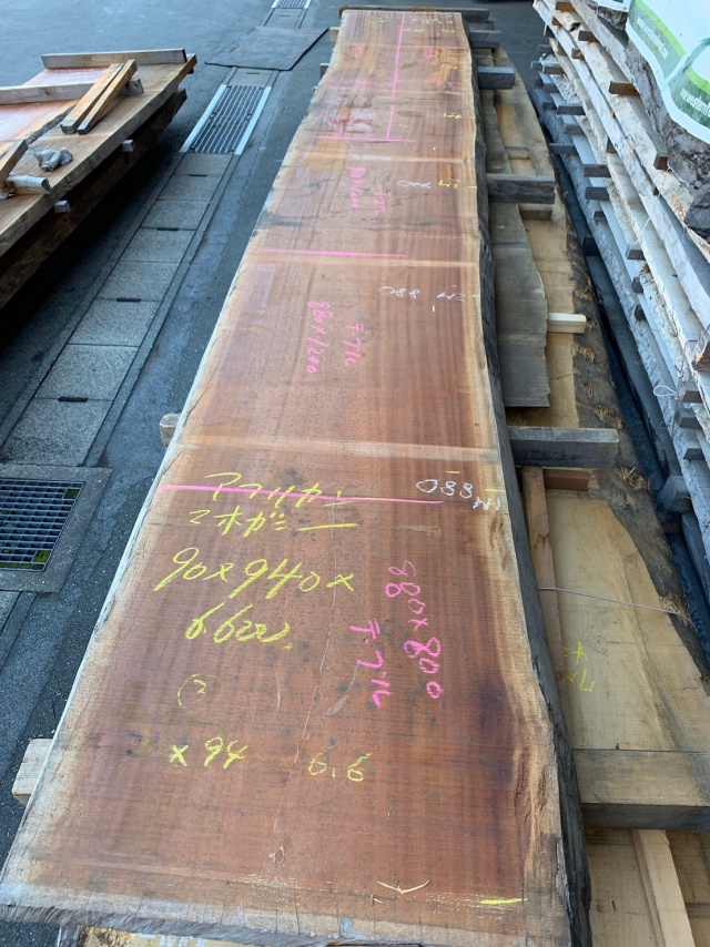 アフリカンマホガニー　一枚板