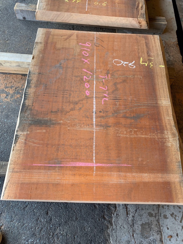 アフリカンマホガニー　一枚板