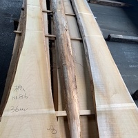 檜（ヒノキ）　壁面カウンター