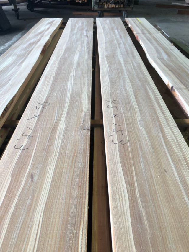 樅（モミ）　無垢材