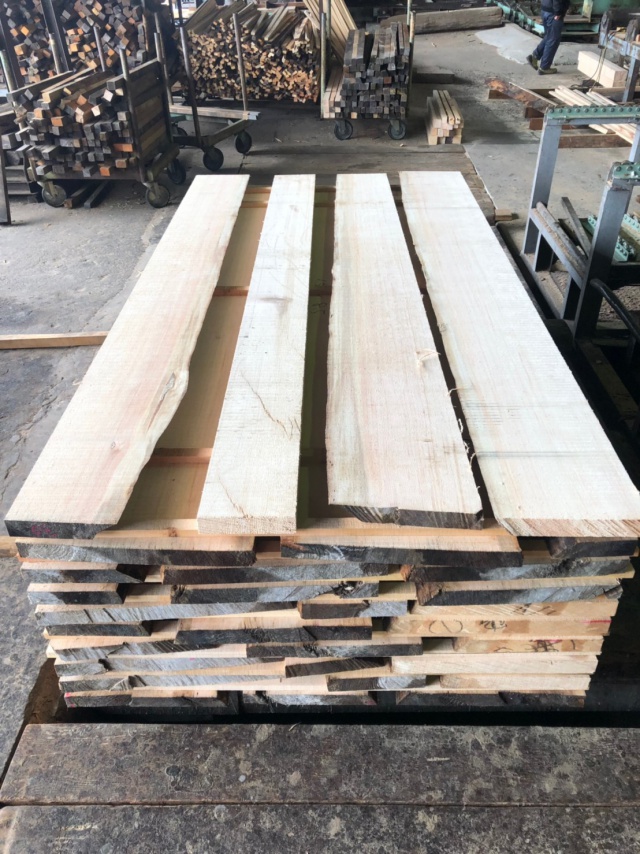 スプルース　無垢材