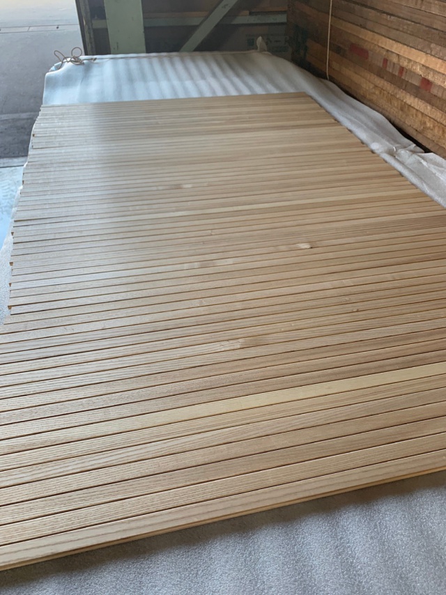 ホワイトアッシュ　無垢材