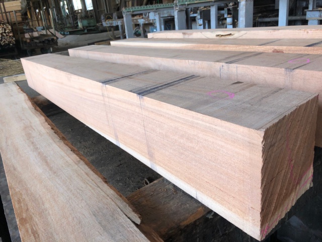 クルイン　無垢材