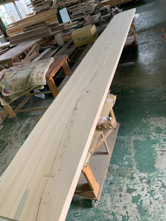 檜（ヒノキ）　一枚板