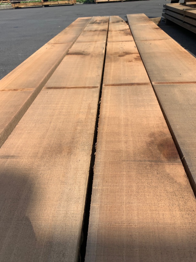 ニヤトー　無垢材