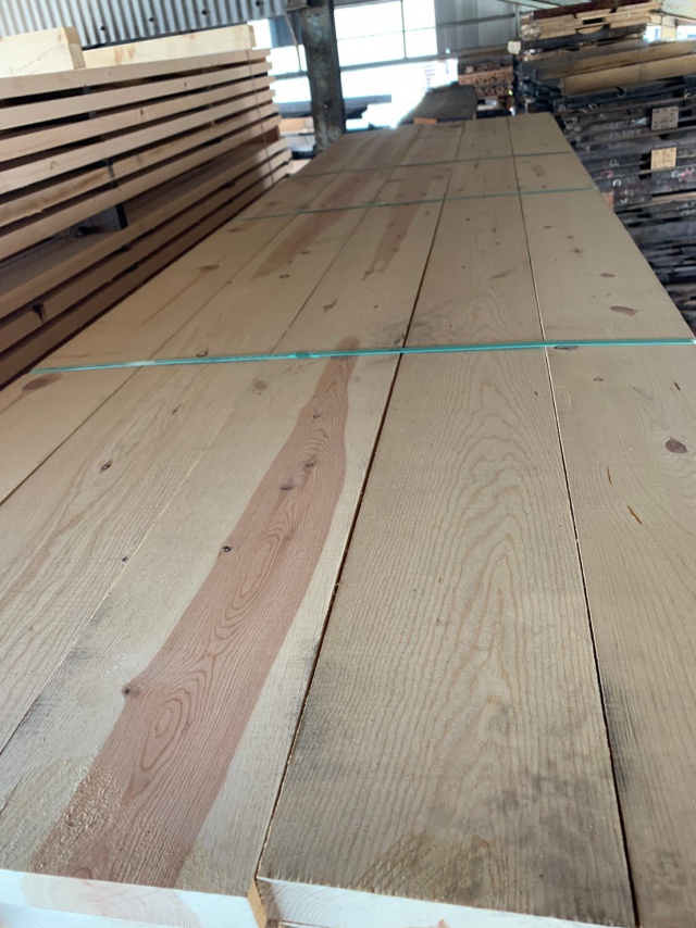 ポンデロッサパイン　無垢材