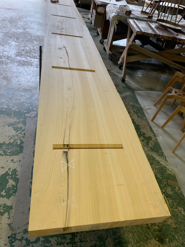 檜（ヒノキ）　一枚板