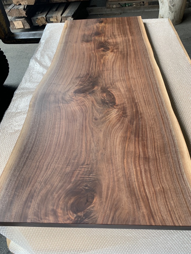 ウォールナット　一枚板