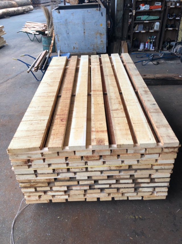 米檜葉（ベイヒバ）　無垢材