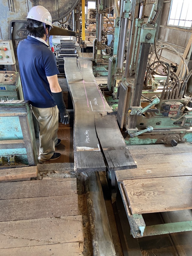 山桜（ヤマザクラ）　無垢材