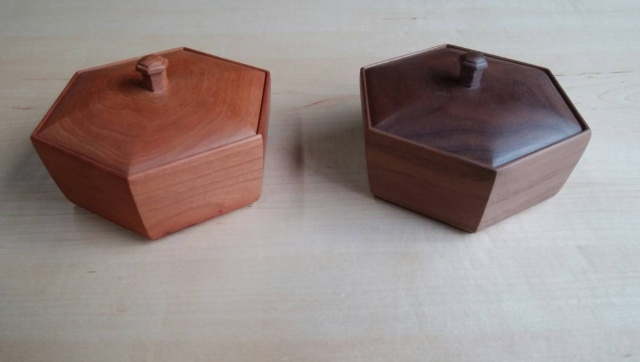 ウォールナット　チェリー　無垢材