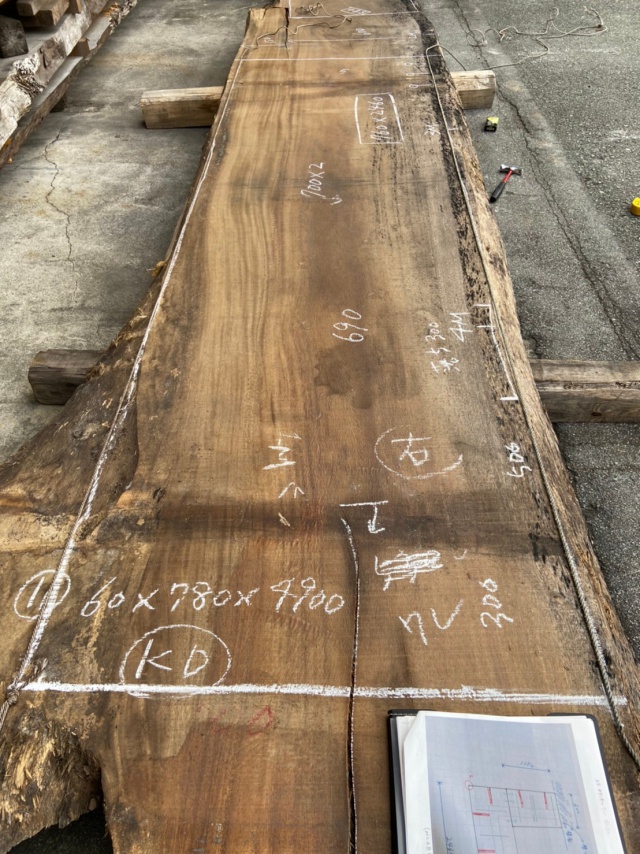 モンキーポッド　一枚板