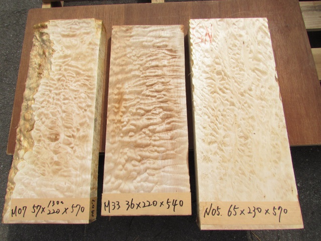 キルティッドメープル　無垢材