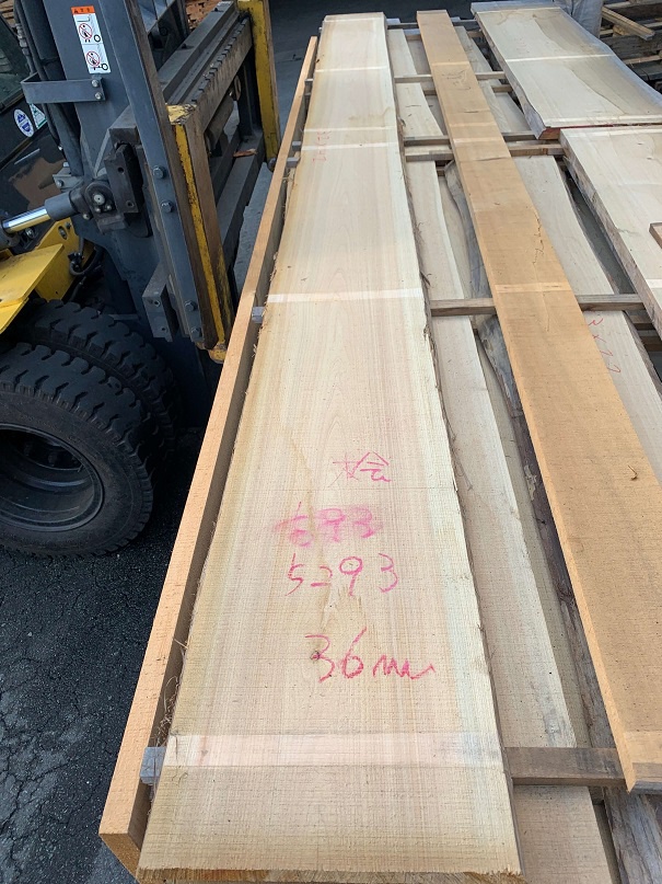 檜（ヒノキ）　無垢材