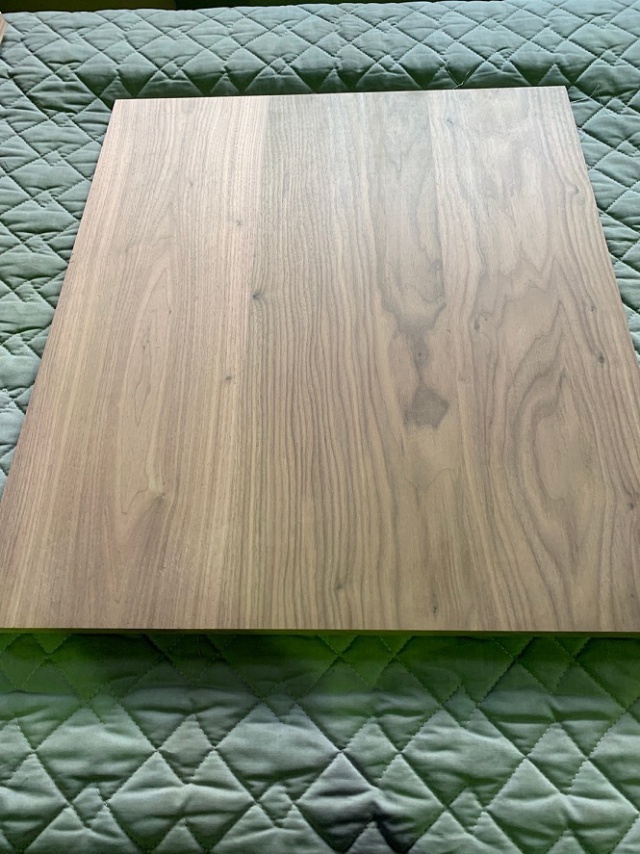 ウォールナット　無垢材