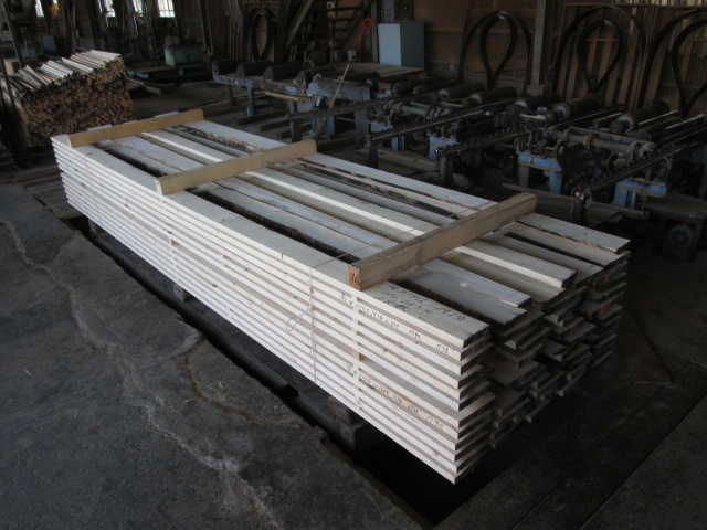 ホワイトスプルース　無垢材