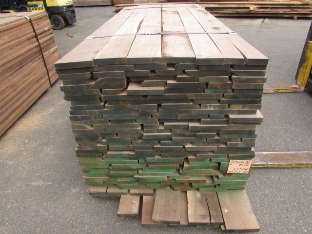 ウォールナット　無垢材