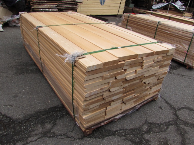 アガチス　無垢材