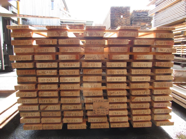 米松（ベイマツ）　無垢材