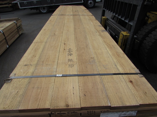 杉（スギ）　無垢材