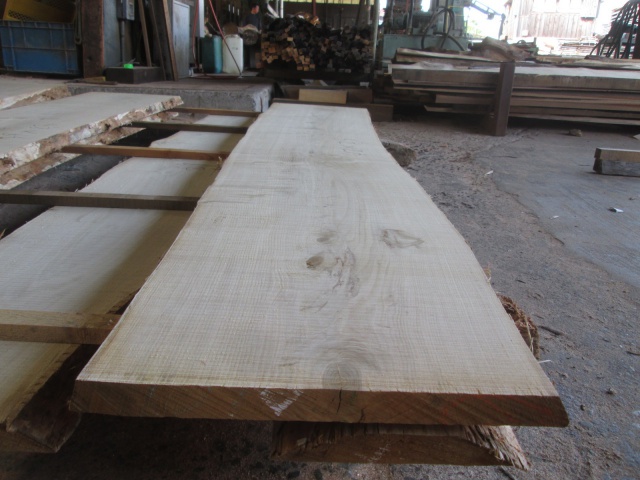 栗（クリ）　無垢材