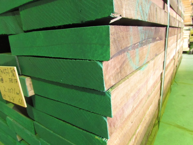 ウォールナット　無垢材