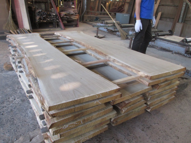 栗（クリ）　無垢材