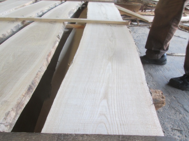 栗（クリ）　無垢材