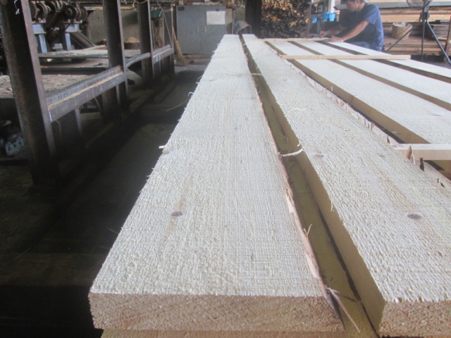 ホワイトスプルース　無垢材