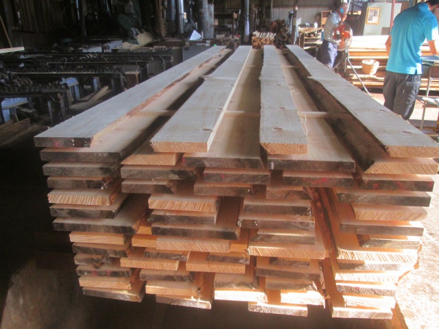 ホワイトスプルース　無垢材