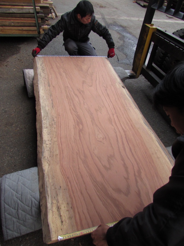 エビアラ　一枚板