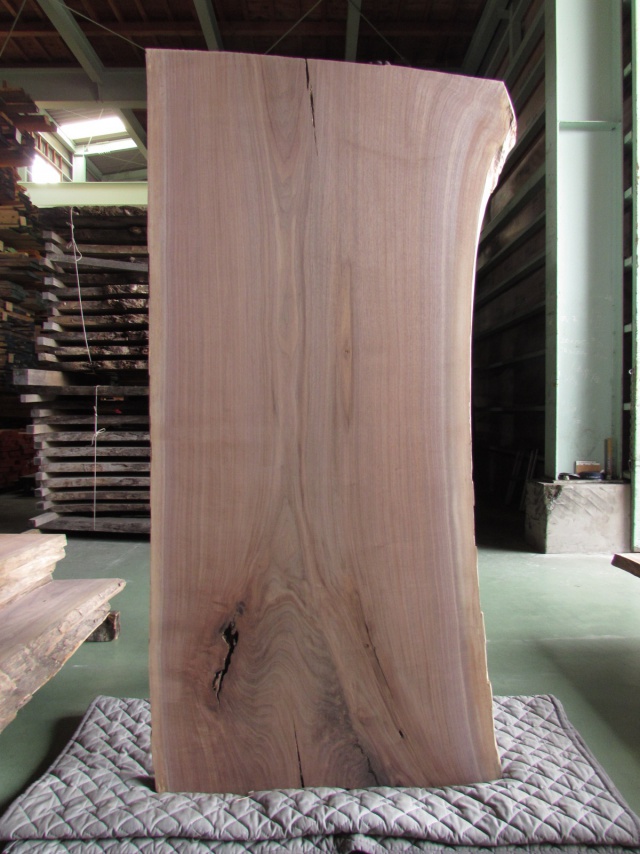 ウォールナット　一枚板