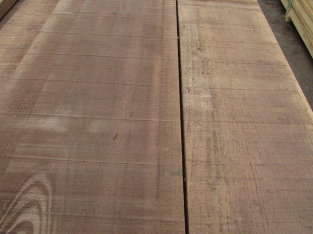 ウォールナット　無垢材