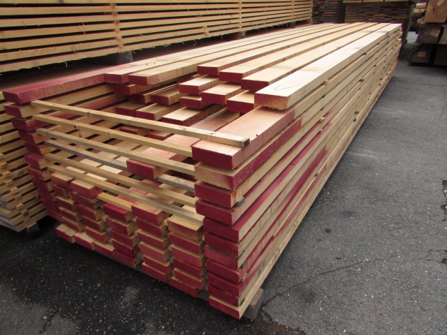 スプルース　無垢材