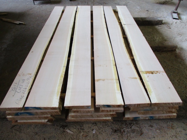 山桜（ヤマザクラ）　無垢材