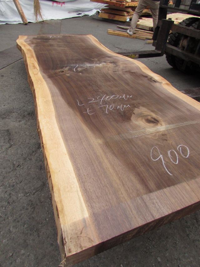 栃（トチ）　一枚板