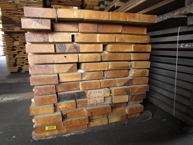 楢（ナラ）　無垢材