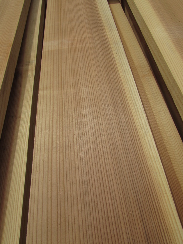 吉野杉（ヨシノスギ）　無垢材