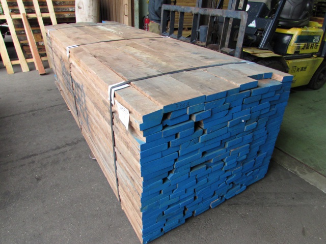 ウォールナット　無垢材