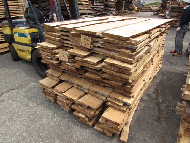 胡桃（クルミ）　無垢材