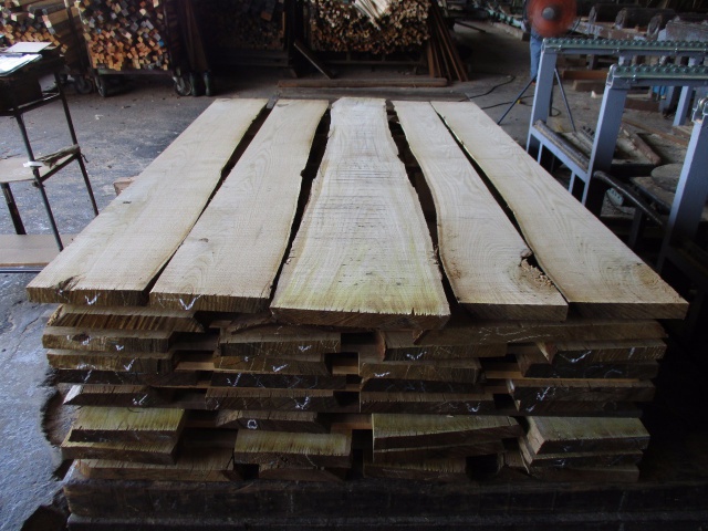 栗（クリ）　無垢材