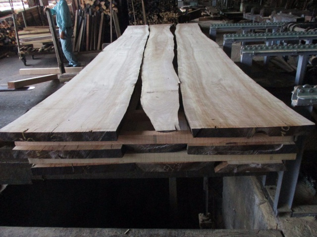 朱里（シウリ）　無垢材