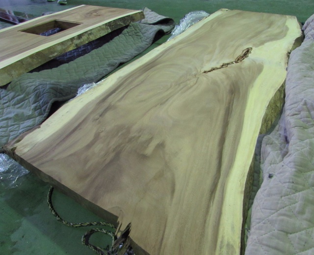 モンキーポッド　一枚板