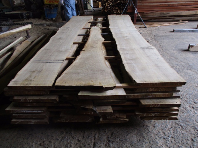 栗（クリ）　無垢材