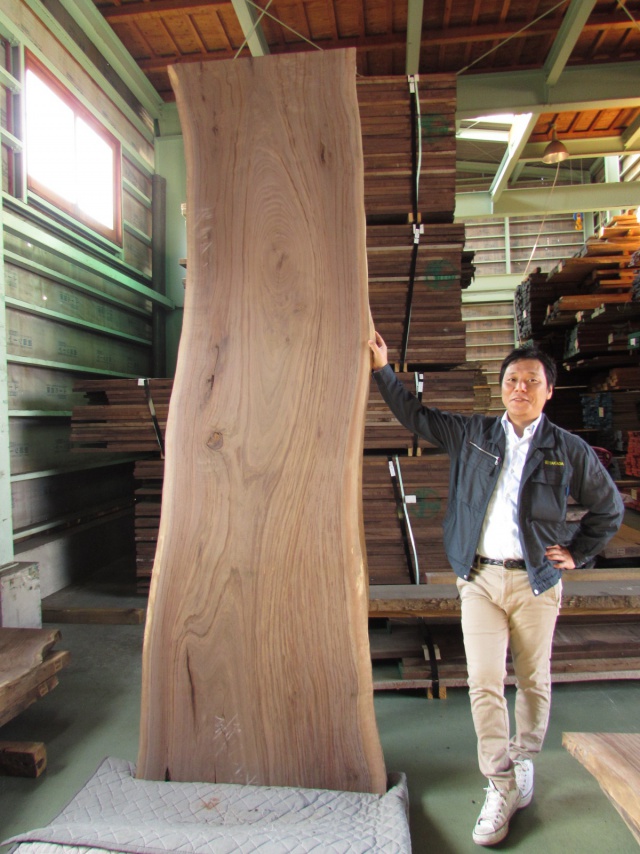 ウォールナット　一枚板