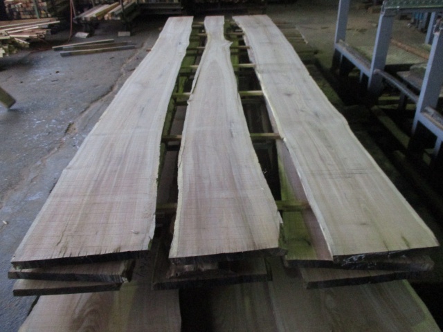 胡桃（クルミ）　無垢材